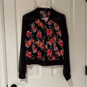 NWOT Stoosh lightweight black zip up jacket with floral pattern